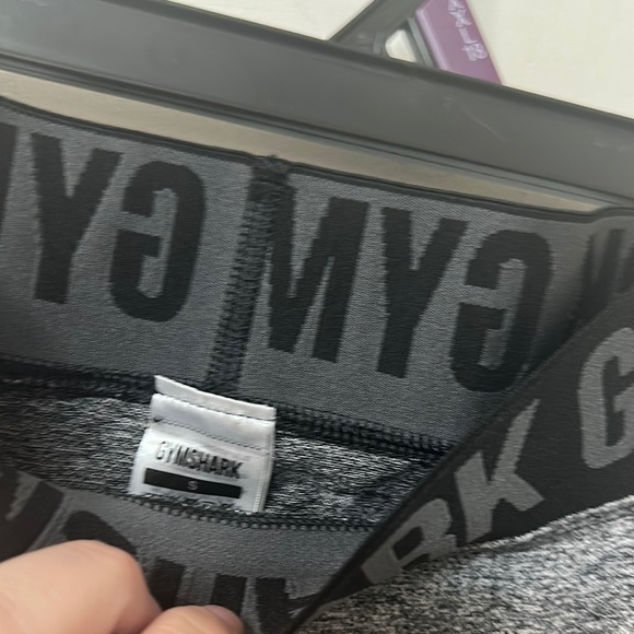 Gymshark Gray Leggings Athletic Stretchy Bottoms - Picture 2 of 3
